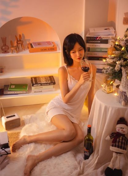 日韩色美女av_4K在线视频播放